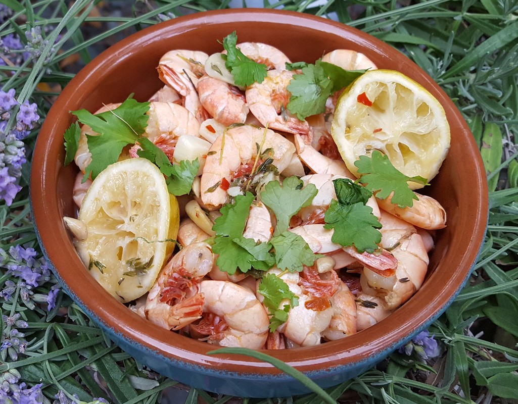 Pan-fried garlic and thyme prawns