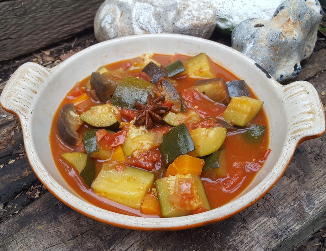 Low-cal aubergine and courgette curry