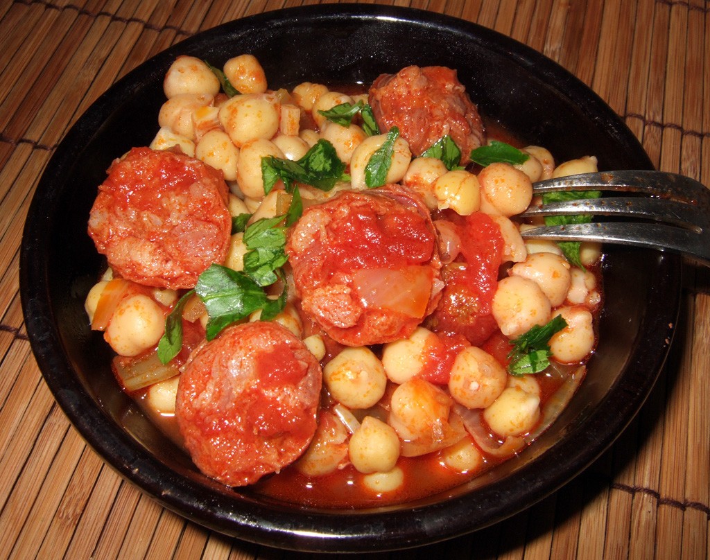 Chickpeas with chorizo