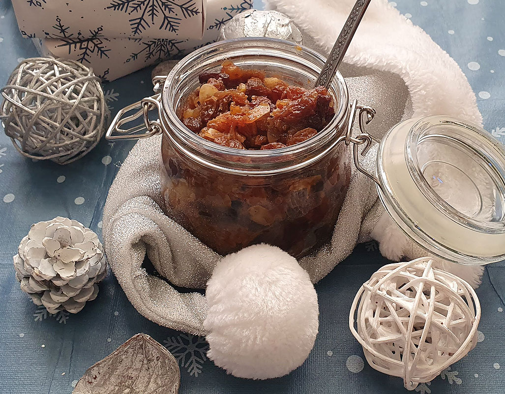 Almond and peach mincemeat