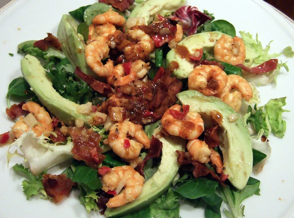 Avocado, pancetta and prawn salad