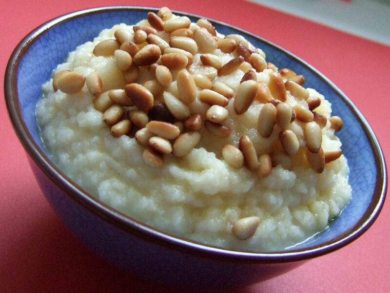 Celeriac mash with pine nuts