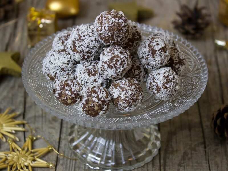 Coconut cookie balls