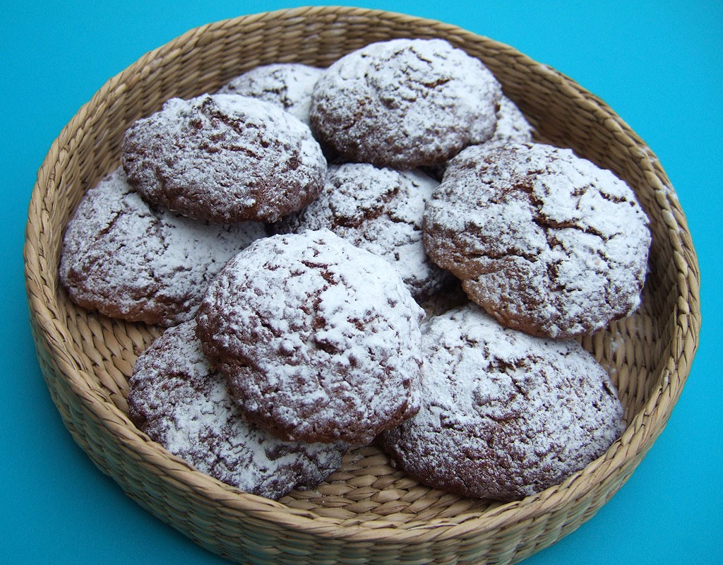 Date and orange cookies