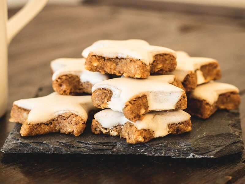 German cinnamon star cookies