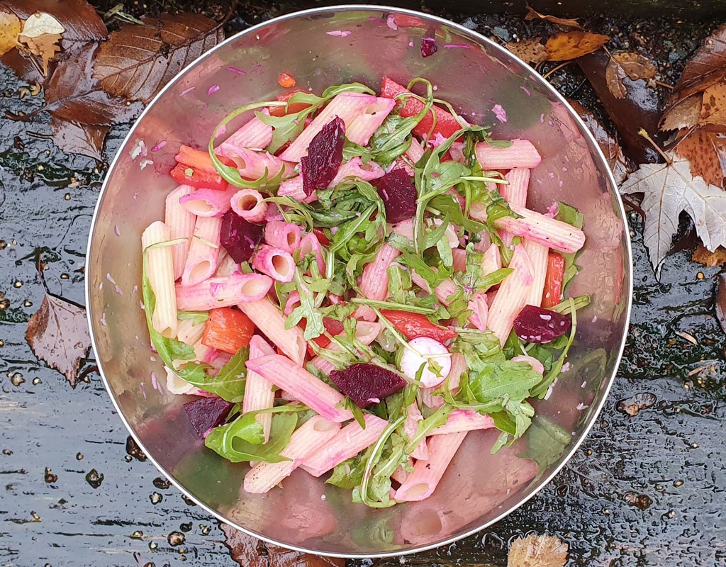 Pasta with roasted beetroot and red pepper