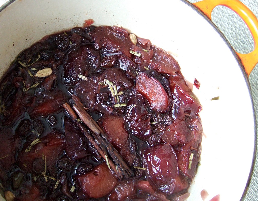 Spiced plum chutney