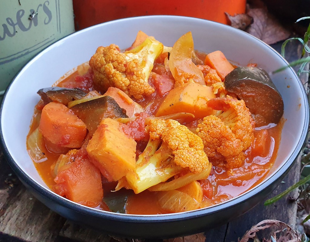 Easy Aubergine and Cauliflower Curry