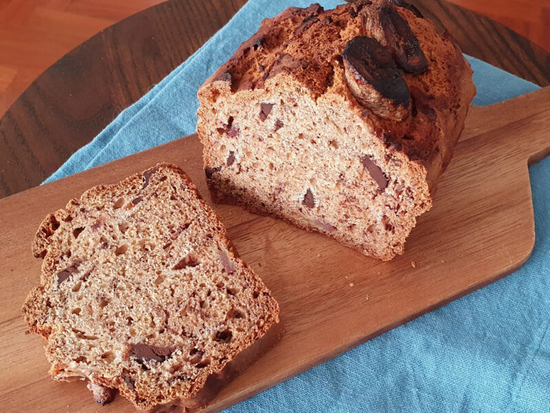 Gluten-free banana bread with chocolate