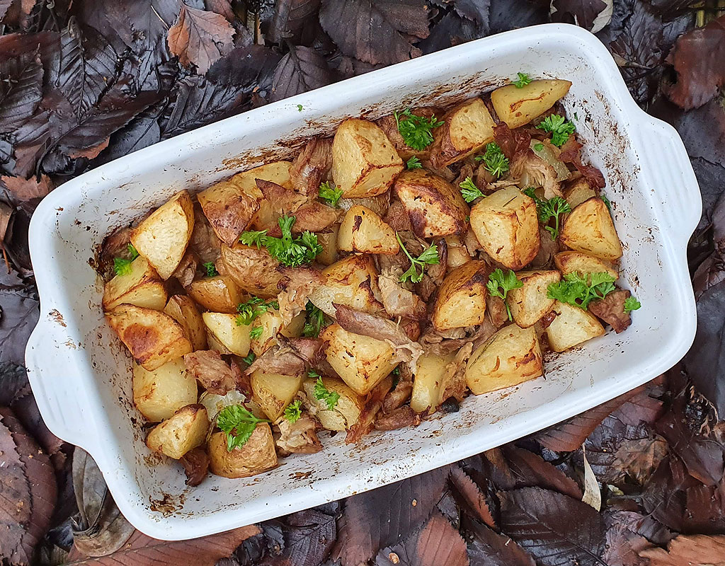 Hungarian turkey and potato traybake