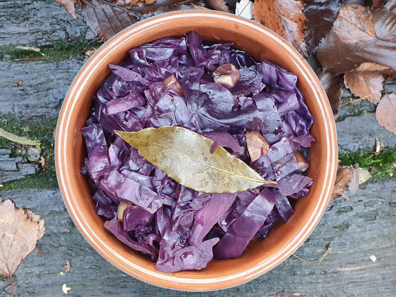 Mulled red cabbage with chestnuts