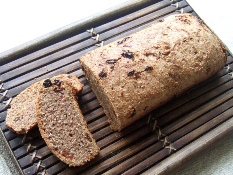 Spelt banana bread