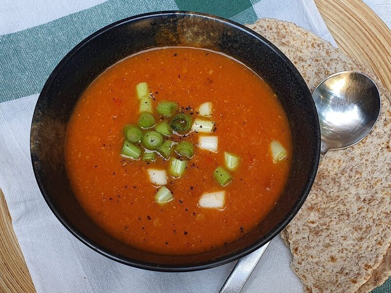 Curried lentil and carrot soup