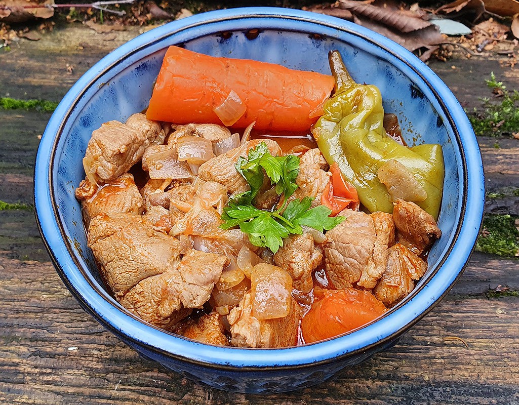 Lamb paprika stew