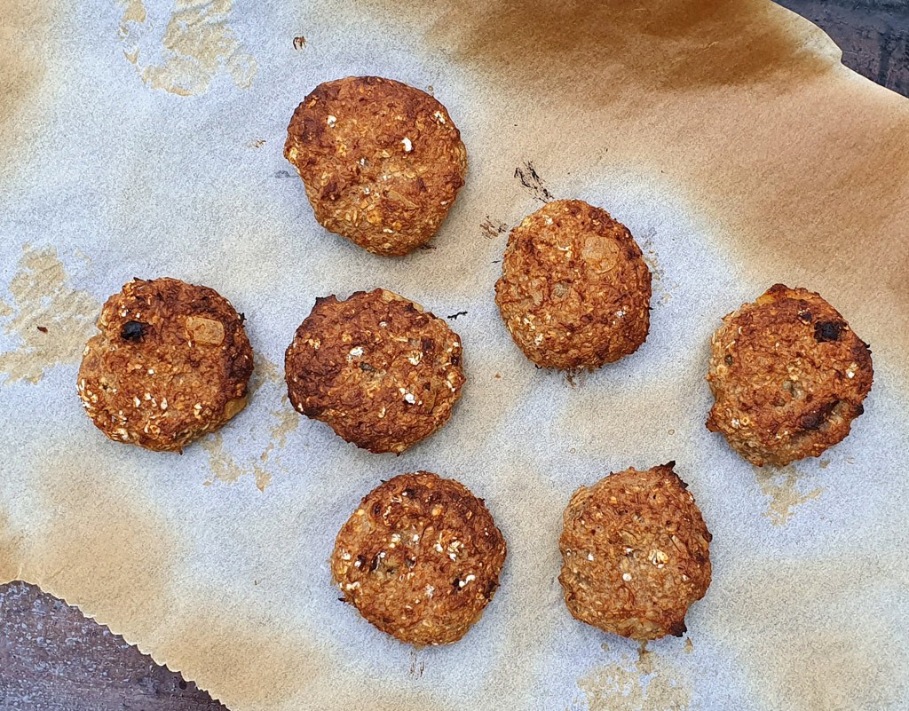 Ginger oat cookies