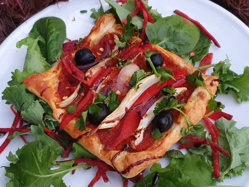 Grilled pepper and fennel tarts