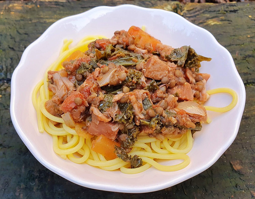 Jackfruit and lentil spaghetti