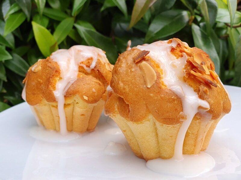 Lemon and almond muffins