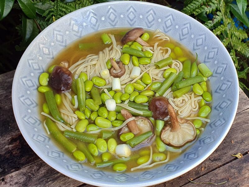 Miso soup with beans and Shiitake