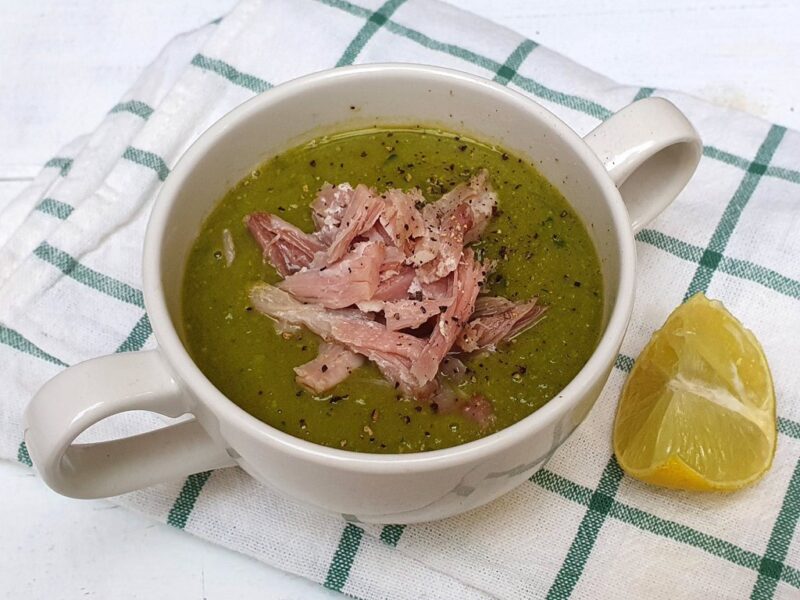 Spiced pea and ham soup