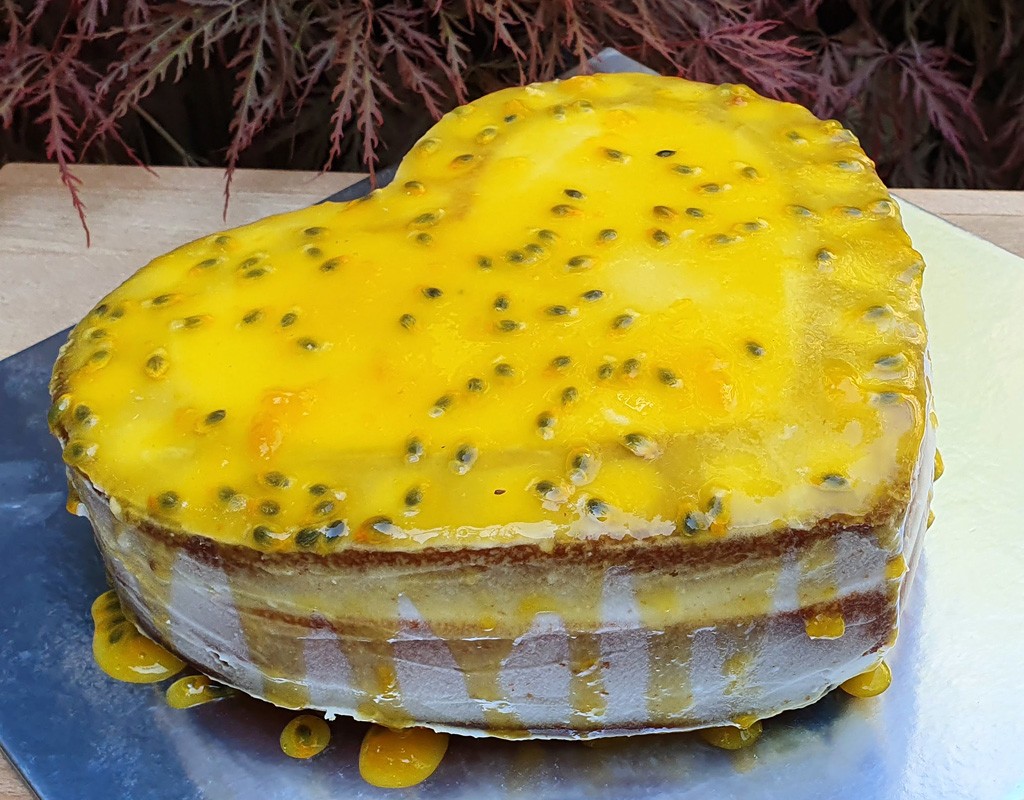 Lemon and passion fruit cake