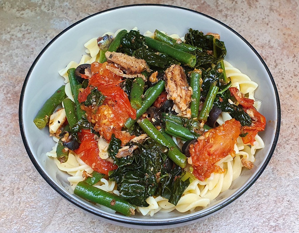 Pasta with roasted tomatoes and sardines