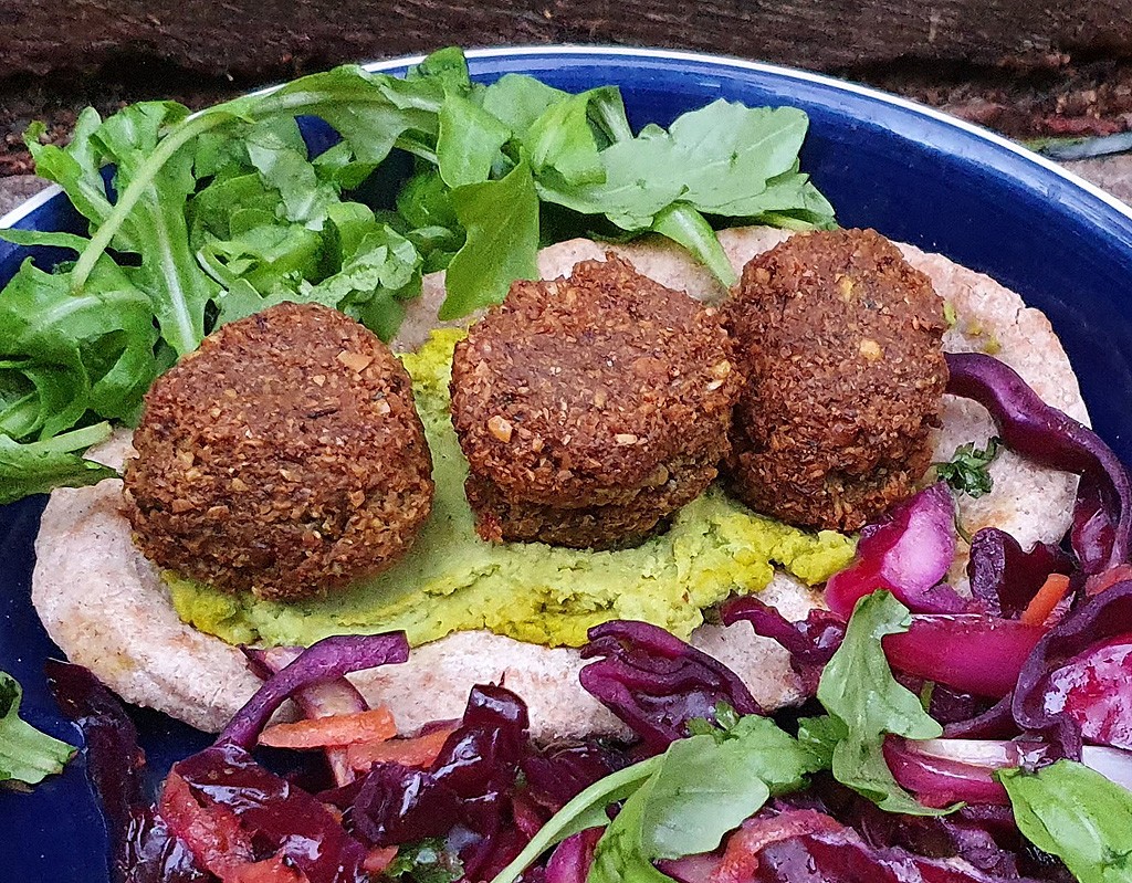 Zesty falafels