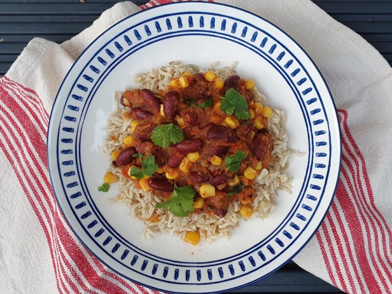 Bean chilli in roasted tomato and pepper sauce