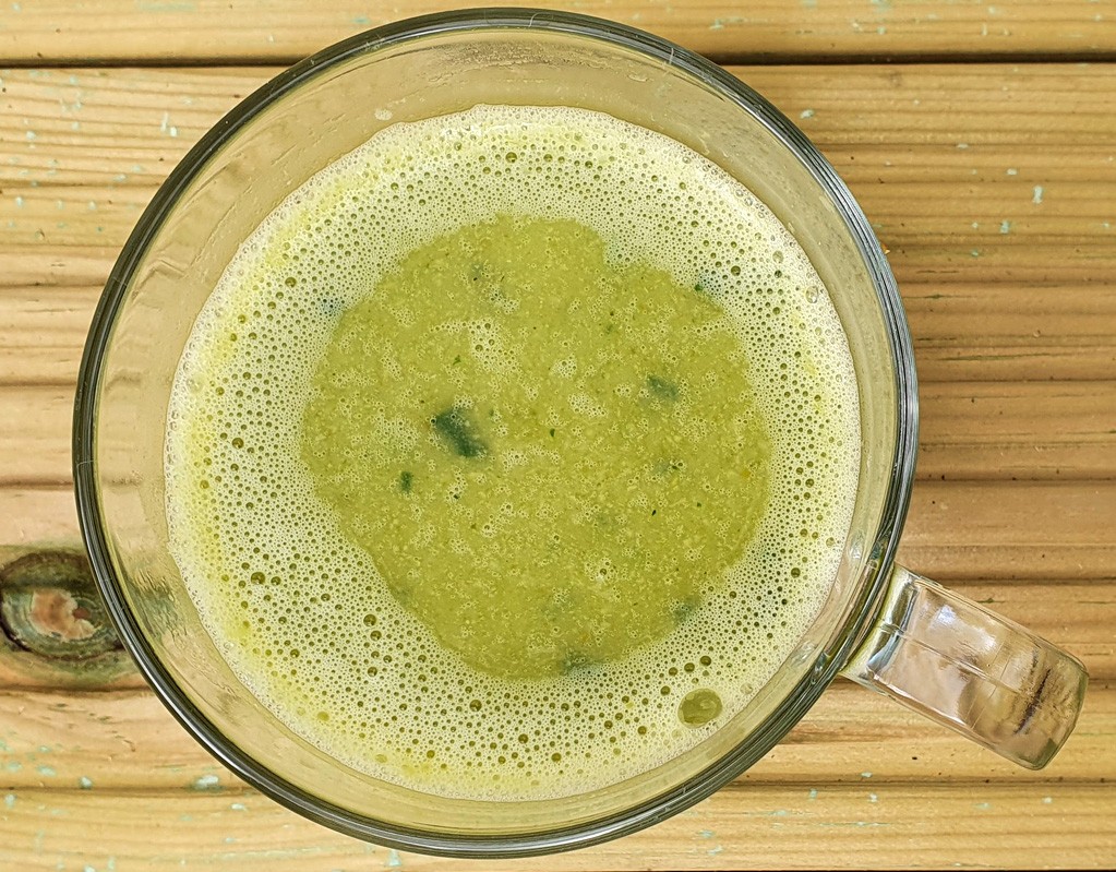 Broccoli, carrot and chickpea soup