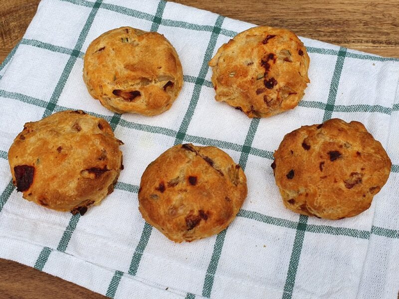 Gluten-free grilled pepper and onion scones