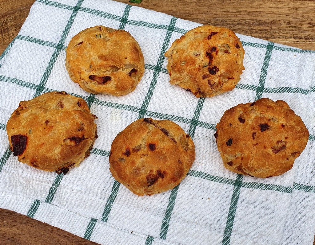 Gluten-free grilled pepper and onion scones