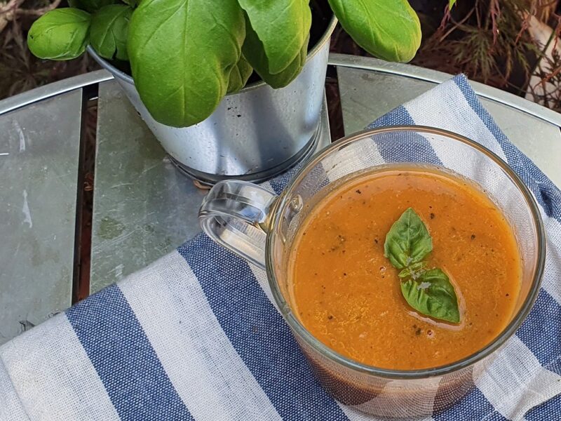 Roasted tomato and courgette soup