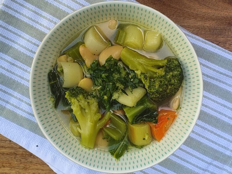 Spring vegetable soup with butter beans