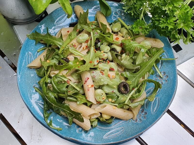 Vegan pesto pasta with broad beans