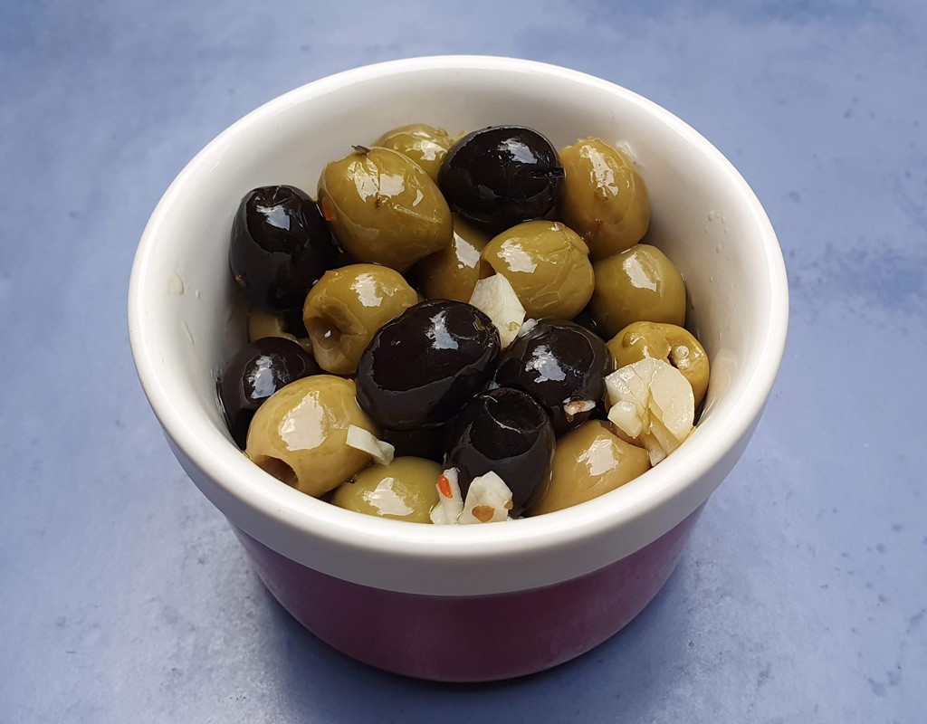 Easy marinated mixed olives