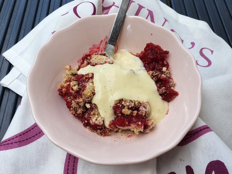 Raspberry and almond crumble