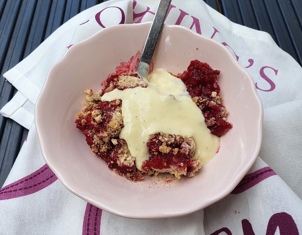 Raspberry and almond crumble