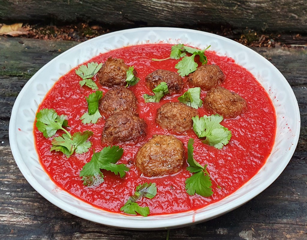 Vegan Meatballs in roasted vegetable sauce