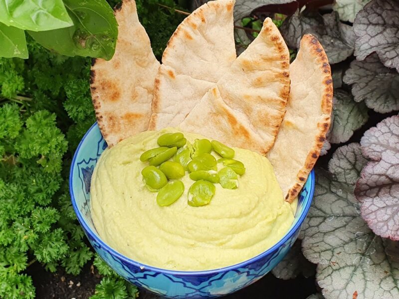 Broad beans hummus