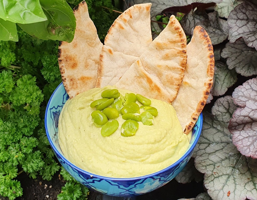 Broad beans hummus