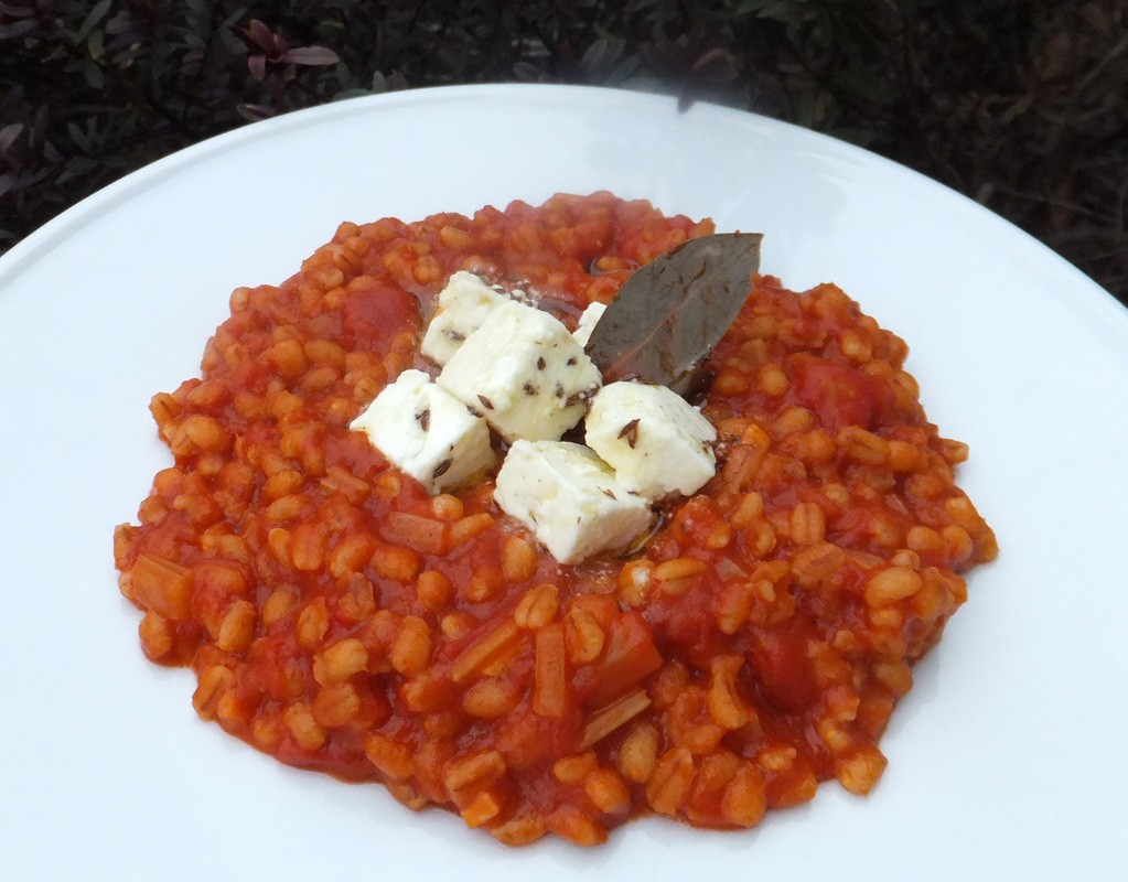 Orzotto with tomatoes and feta