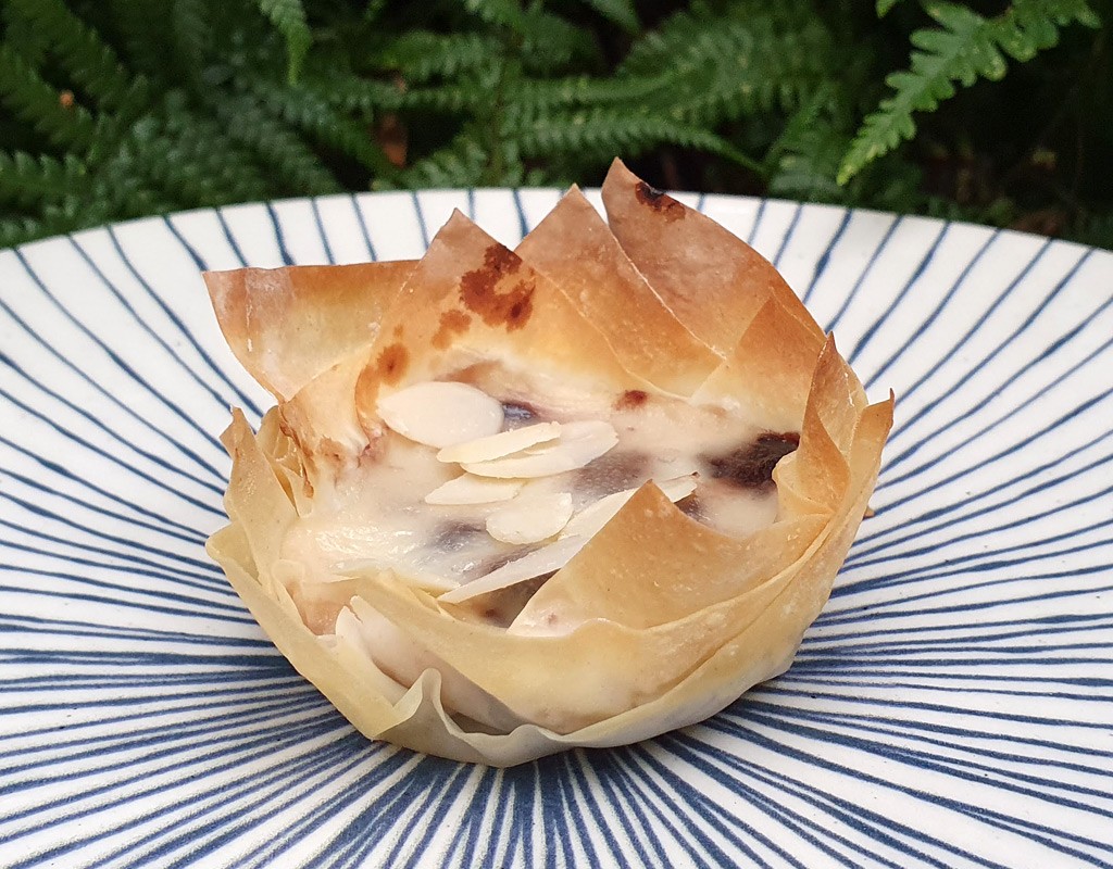 Vegan blueberry filo tarts