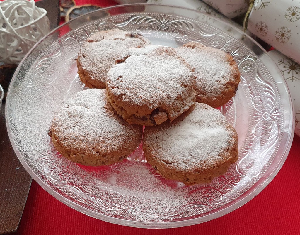 Chestnut and mincemeat scones