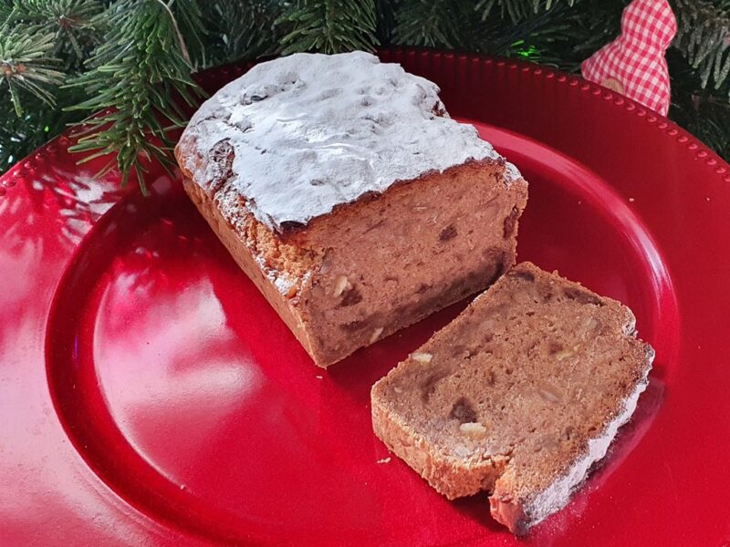 Vegan Christmas banana bread