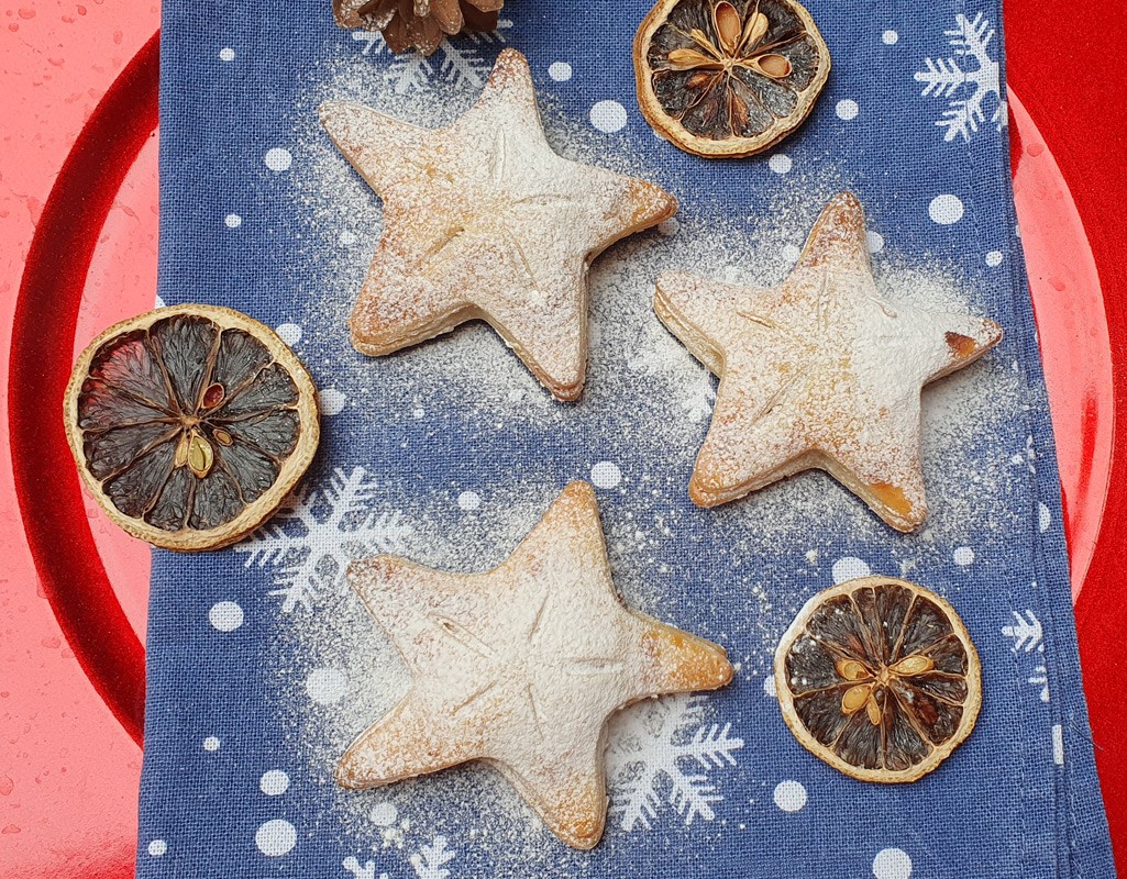 Mince pie puff stars