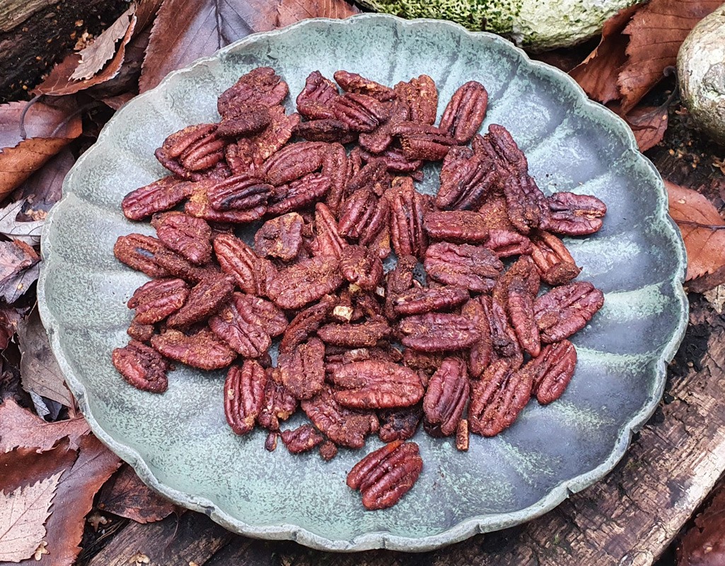 Curried cashew nuts