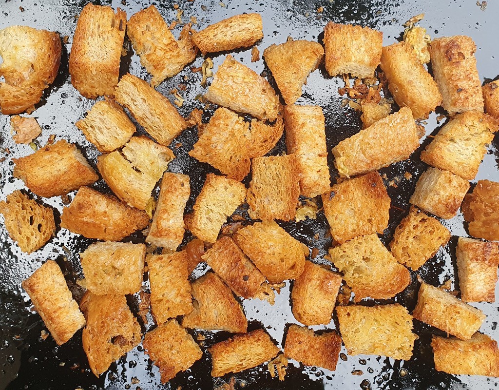 Garlic and herb croutons