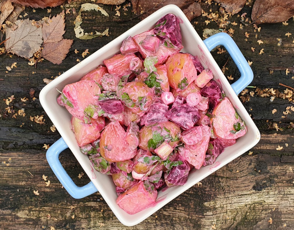 Vegan creamy potato and beetroot salad