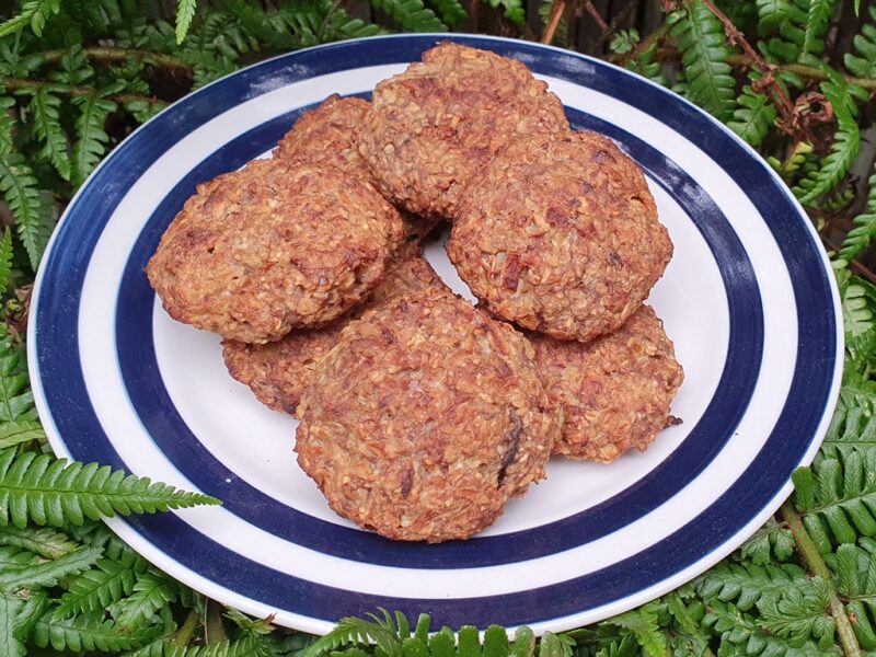 Apple and walnut oat cookies