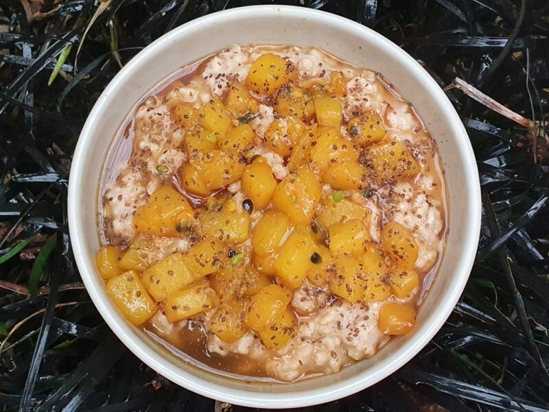 Mango and lime porridge